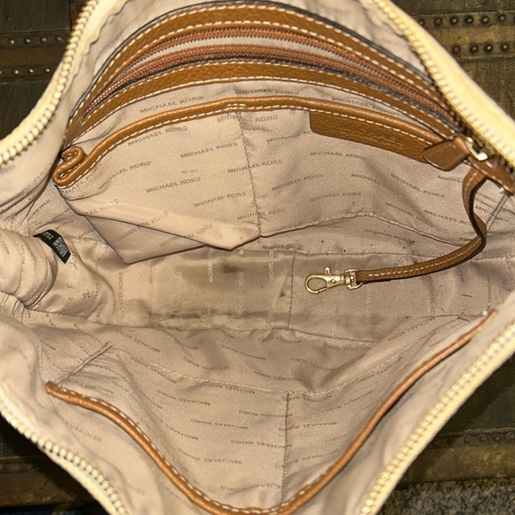 Michael Kors bag 💼 - Picture 5 of 5